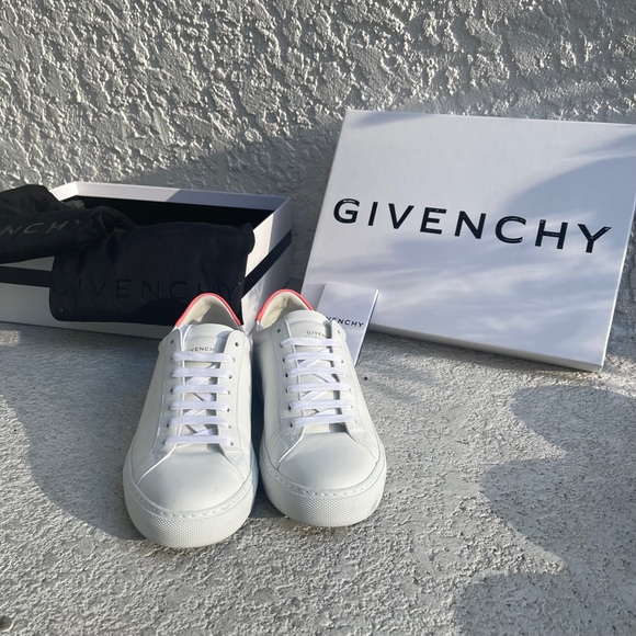 Givenchy Women Urban street leather sneakers size 38 - Picture 6 of 11